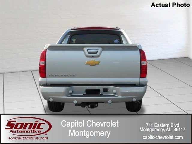Chevrolet Avalanche 2012 photo 3