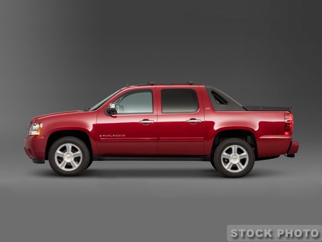Chevrolet Avalanche 2012 photo 2