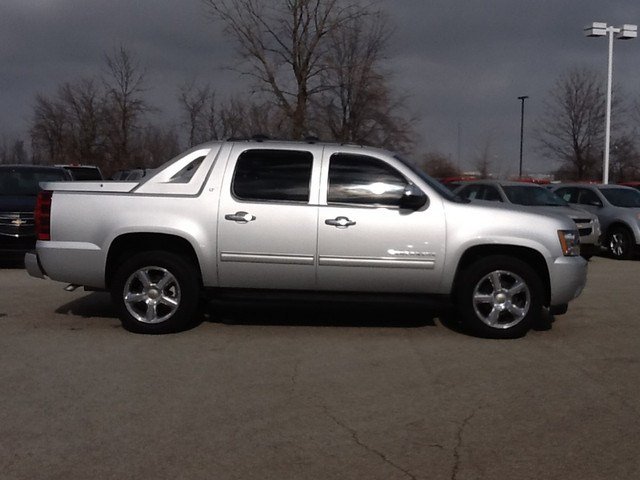 Chevrolet Avalanche 2012 photo 1