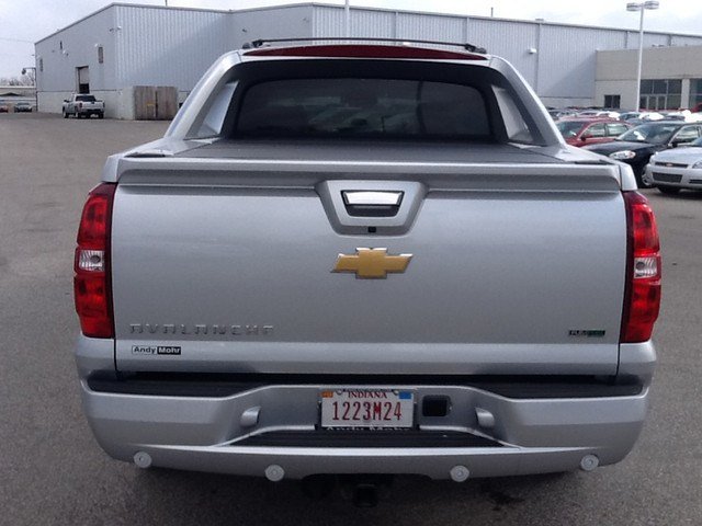 Chevrolet Avalanche 2012 photo 3