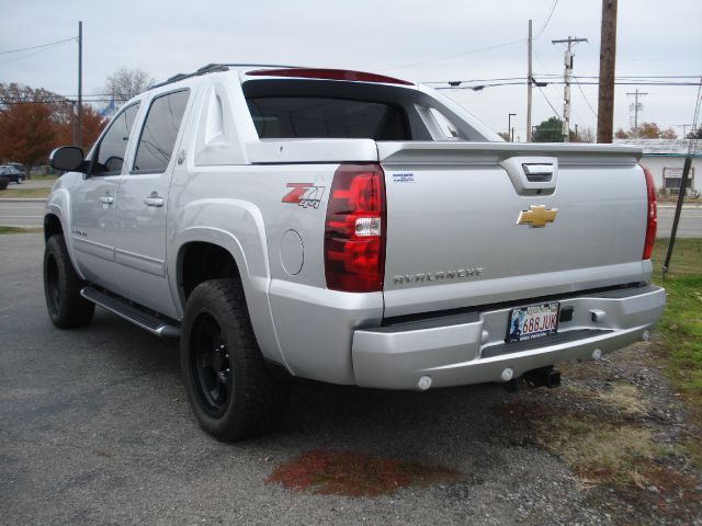 Chevrolet Avalanche 2013 photo 3