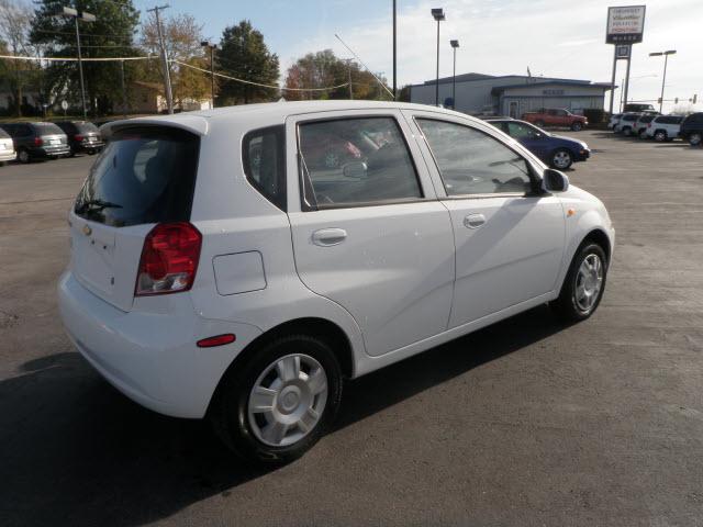 Chevrolet Aveo 2004 photo 4