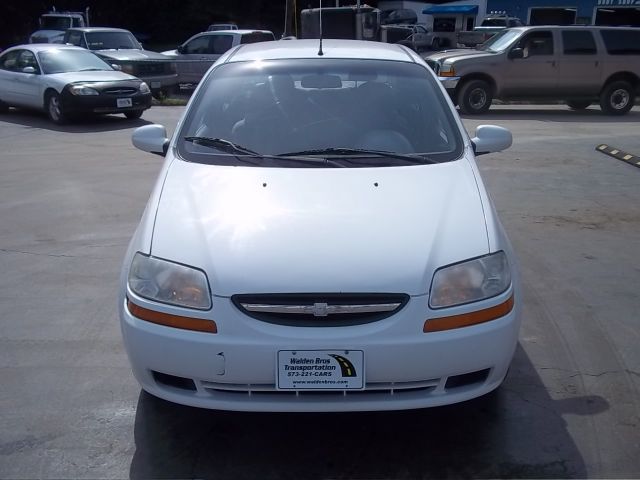 Chevrolet Aveo 2004 photo 3