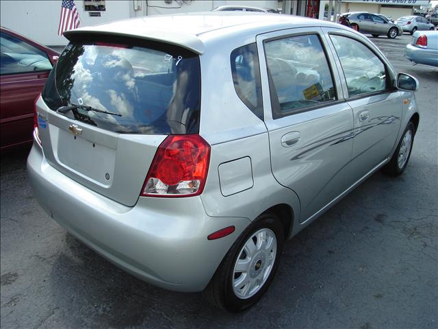 Chevrolet Aveo 2004 photo 1