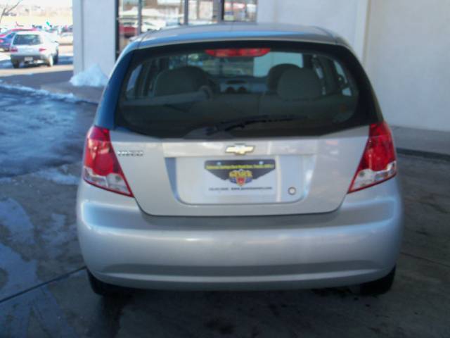 Chevrolet Aveo 2004 photo 2