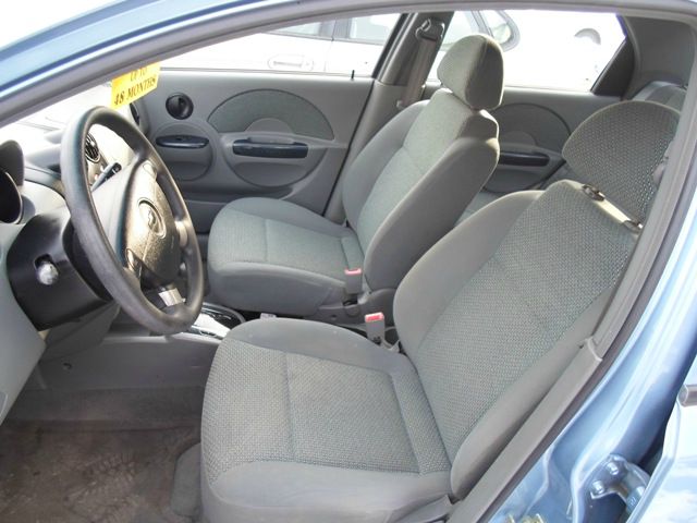 Chevrolet Aveo 2004 photo 2