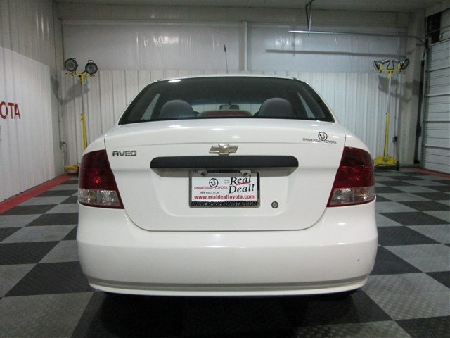 Chevrolet Aveo 2004 photo 3