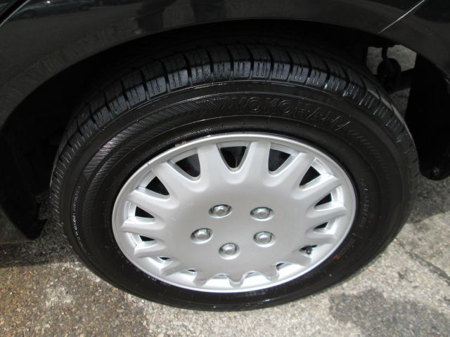 Chevrolet Aveo 2004 photo 3