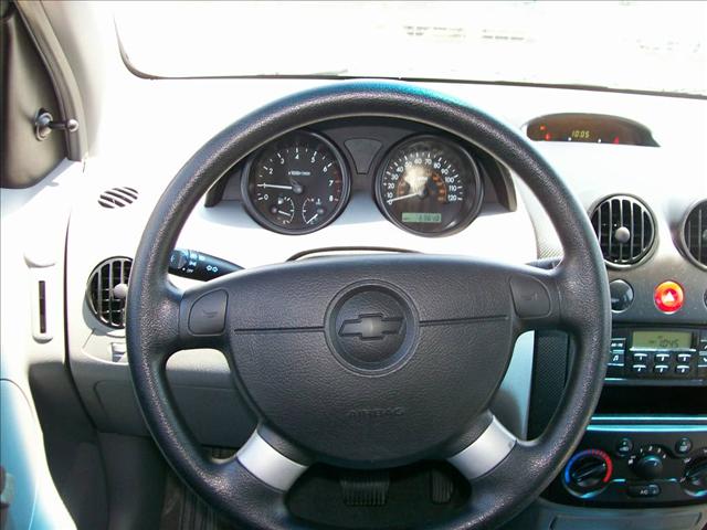 Chevrolet Aveo 2004 photo 4