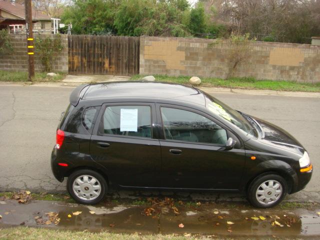 Chevrolet Aveo 2004 photo 2