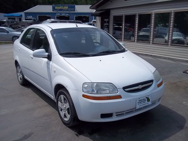 Chevrolet Aveo 2005 photo 2