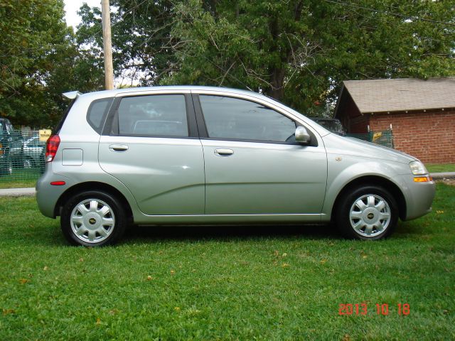 Chevrolet Aveo 2005 photo 2