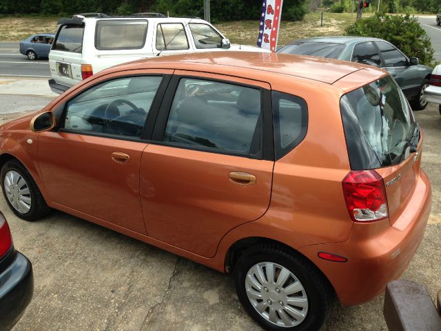 Chevrolet Aveo 2005 photo 2