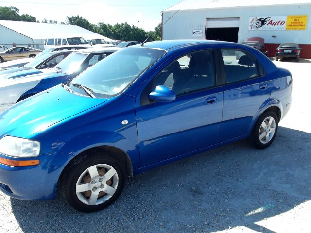 Chevrolet Aveo 2005 photo 2