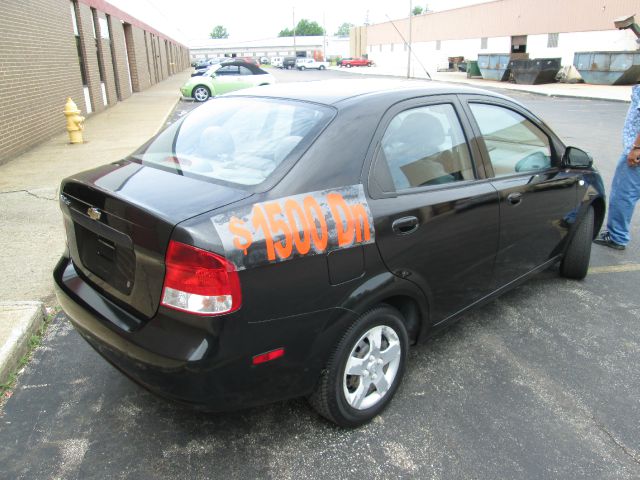 Chevrolet Aveo 2005 photo 2