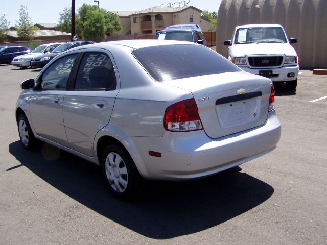 Chevrolet Aveo 3.2 Sedan 4dr Sedan
