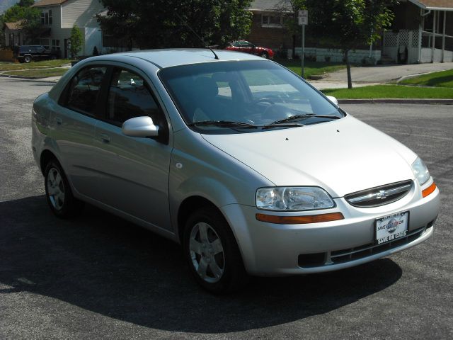 Chevrolet Aveo 3.2 Sedan 4dr Sedan
