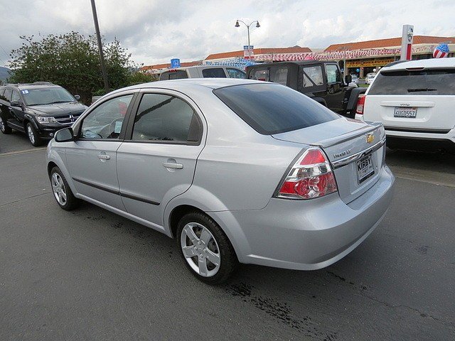 Chevrolet Aveo 2010 photo 2