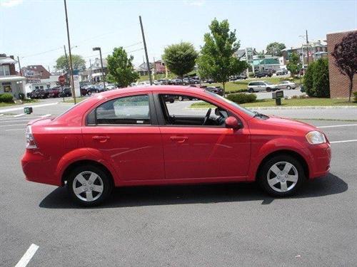 Chevrolet Aveo 2010 photo 2
