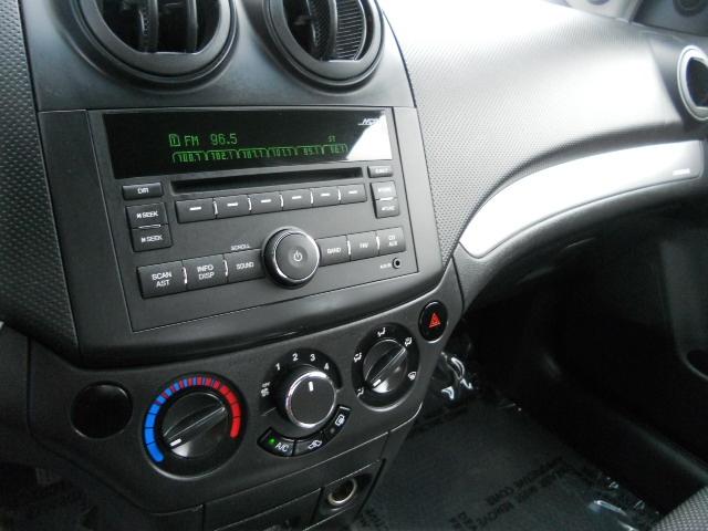 Chevrolet Aveo 2010 photo 5