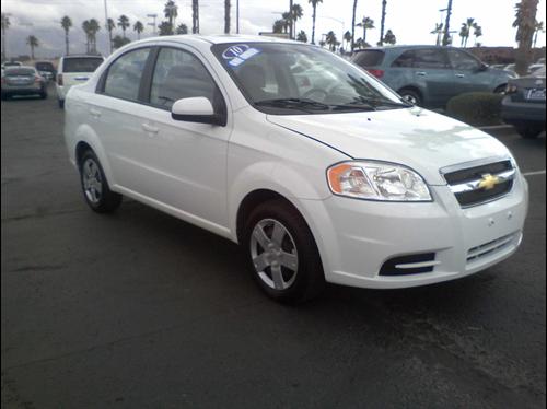 Chevrolet Aveo 2010 photo 2