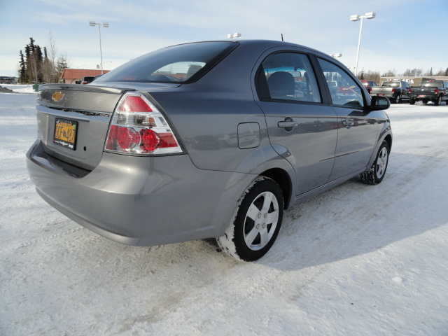 Chevrolet Aveo 2010 photo 3
