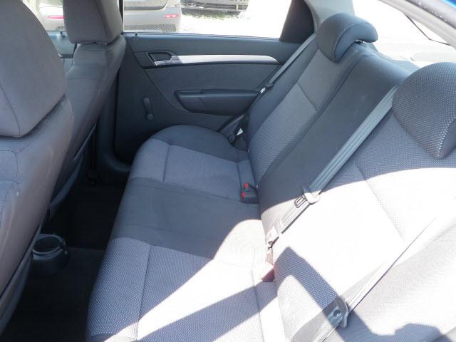 Chevrolet Aveo 2010 photo 3