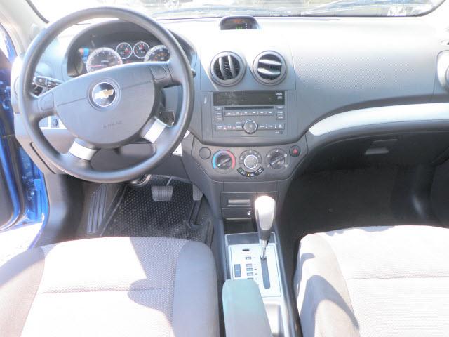Chevrolet Aveo 2010 photo 4
