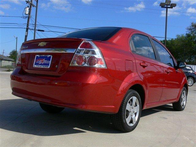 Chevrolet Aveo 2010 photo 3