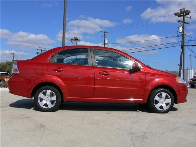 Chevrolet Aveo 2010 photo 4