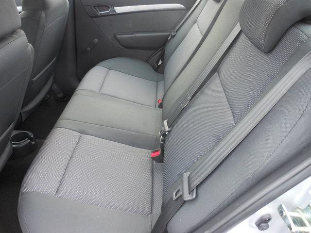 Chevrolet Aveo 2010 photo 3