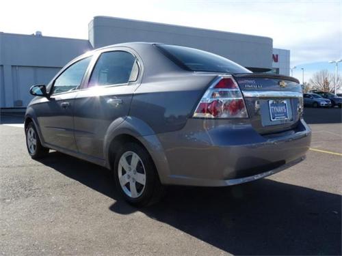 Chevrolet Aveo 2010 photo 2