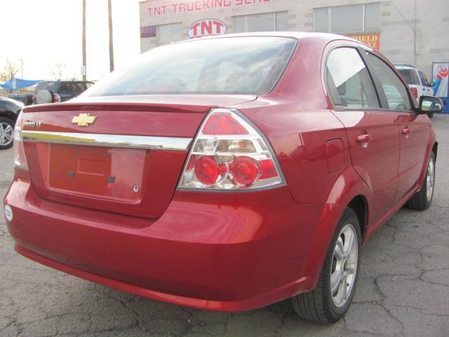 Chevrolet Aveo 2011 photo 3