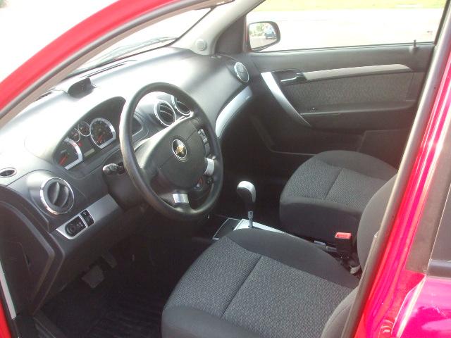 Chevrolet Aveo 2011 photo 3