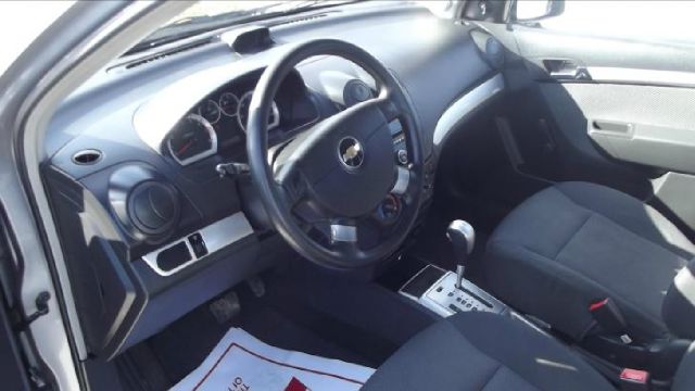 Chevrolet Aveo 2011 photo 2