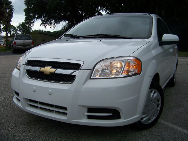 Chevrolet Aveo 2011 photo 3