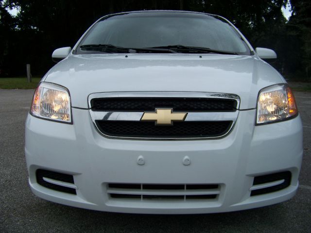 Chevrolet Aveo 2011 photo 4