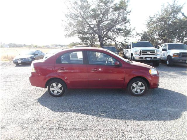 Chevrolet Aveo 2011 photo 2