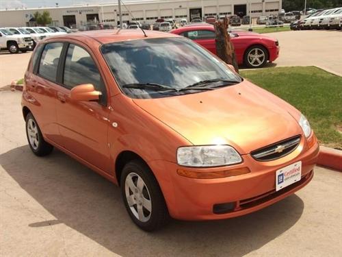 Chevrolet Aveo5 2007 photo 2