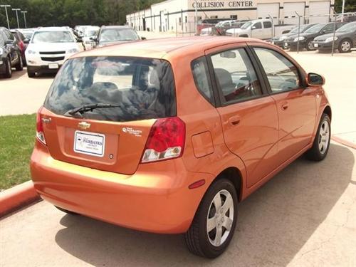 Chevrolet Aveo5 2007 photo 4