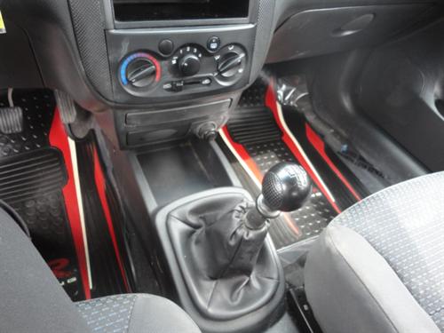 Chevrolet Aveo5 2007 photo 3