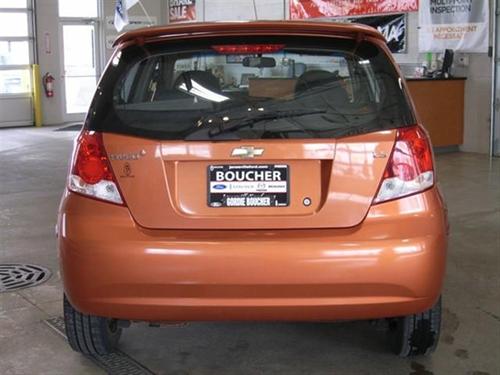 Chevrolet Aveo5 2007 photo 3