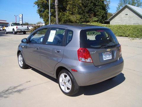 Chevrolet Aveo5 2007 photo 2