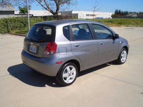 Chevrolet Aveo5 2007 photo 4