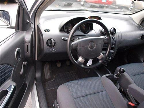 Chevrolet Aveo5 2007 photo 5