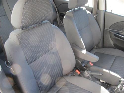 Chevrolet Aveo5 2007 photo 3