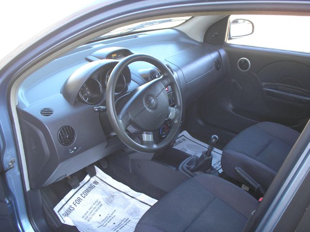 Chevrolet Aveo5 2007 photo 2