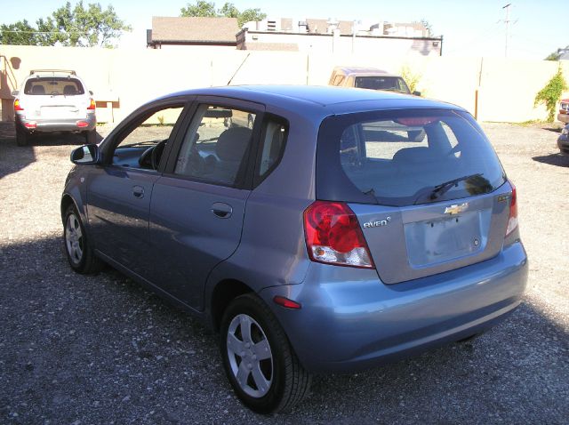 Chevrolet Aveo5 2007 photo 3