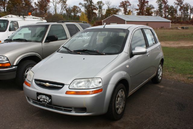 Chevrolet Aveo5 2007 photo 3