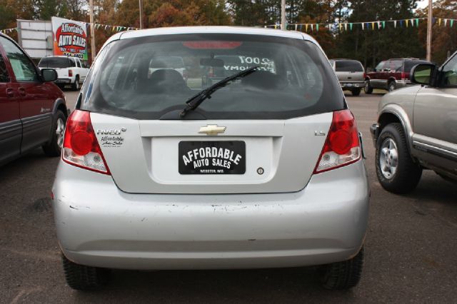 Chevrolet Aveo5 2007 photo 4